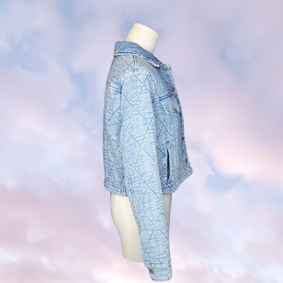 Blank NYC Light Blue Acid Wash Denim Quilted Snap Button Comfy Chic Jacket Sz XS - Picture 3 of 5